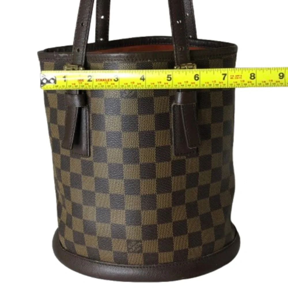 LOUIS VUITTON Damier Ebene Marais Bucket Bag w Interior Zip Pocket LV DUSTY
